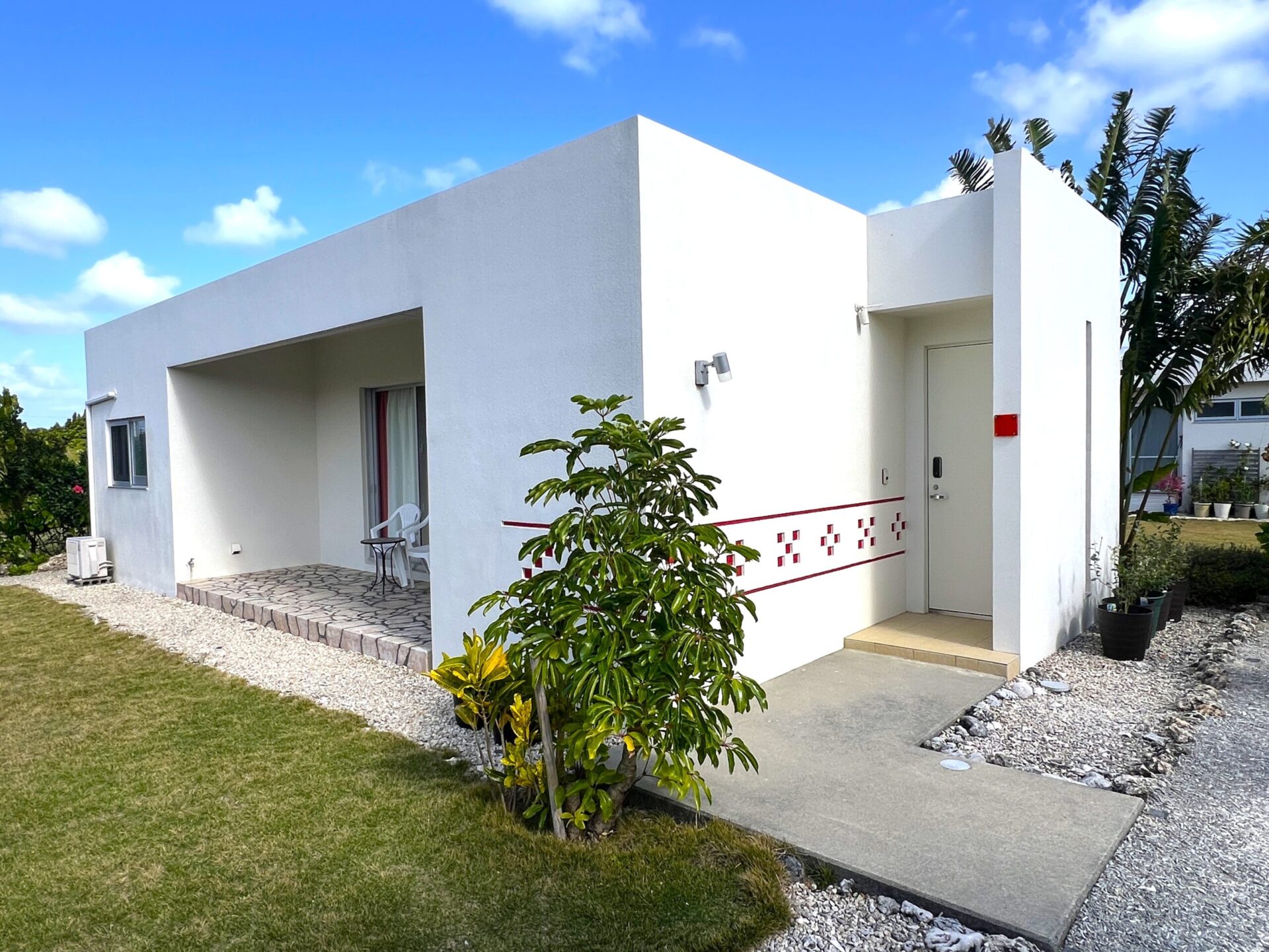 平良狩俣　平屋4棟CB造 1LDK×3棟・2LDK×1棟　建物71坪 土地418坪