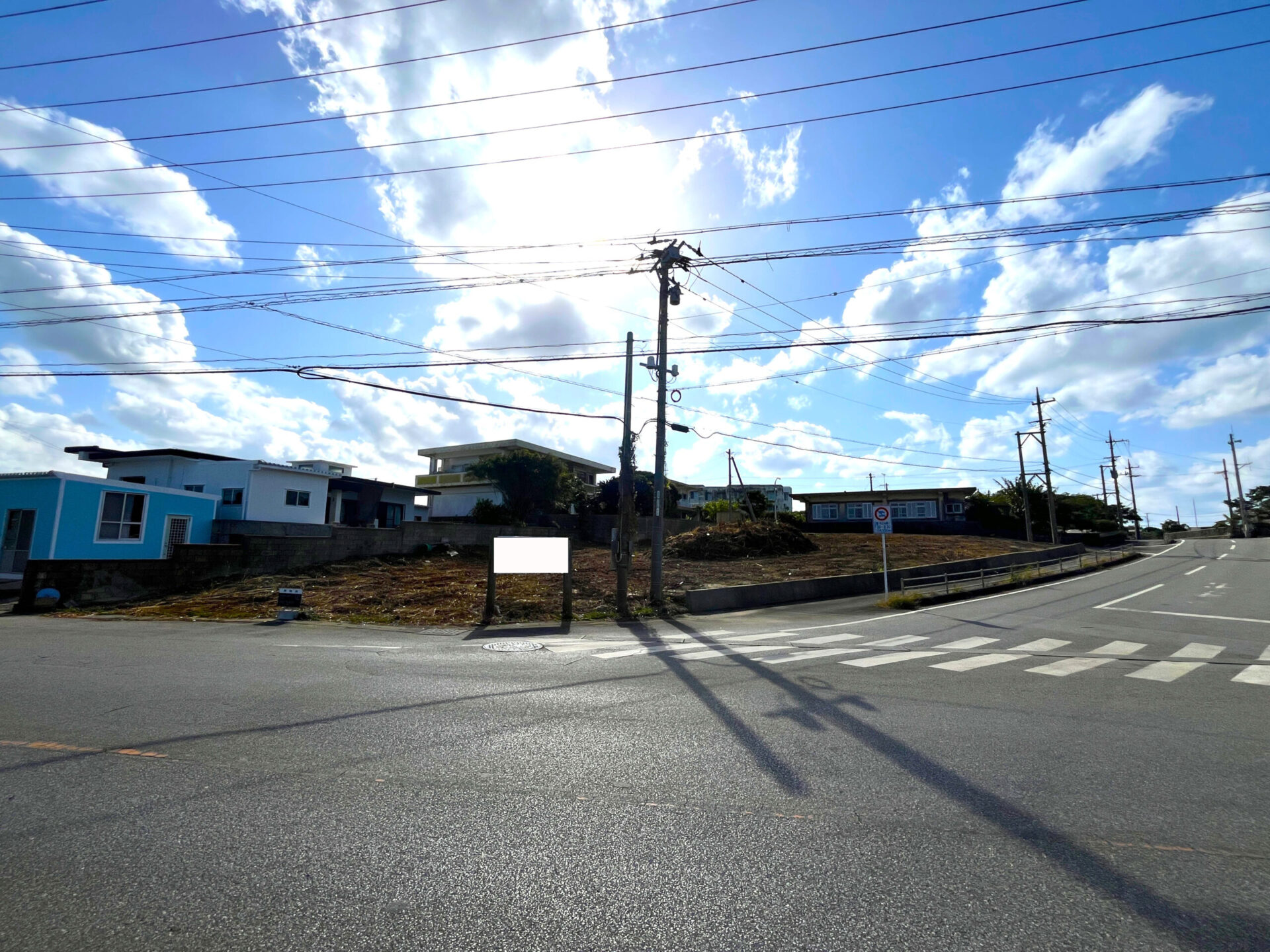 下地 与那覇湾に面して海が望める角地　284坪　原野