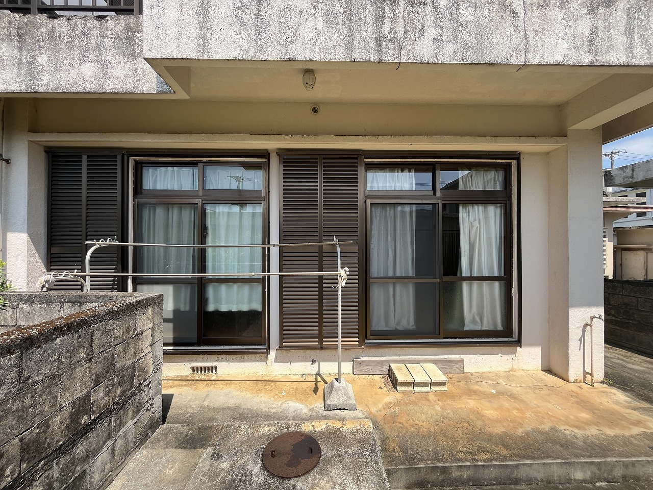 平良下里　平一小・下里大通り入口近く店舗住宅　建物58坪　土地76坪