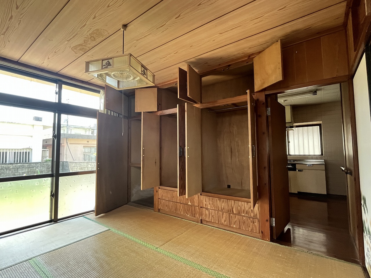 平良下里　平一小・下里大通り入口近く店舗住宅　建物58坪　土地76坪