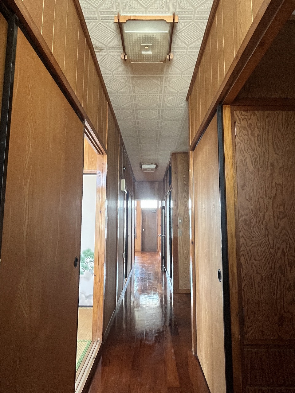 平良下里　平一小・下里大通り入口近く店舗住宅　建物58坪　土地76坪