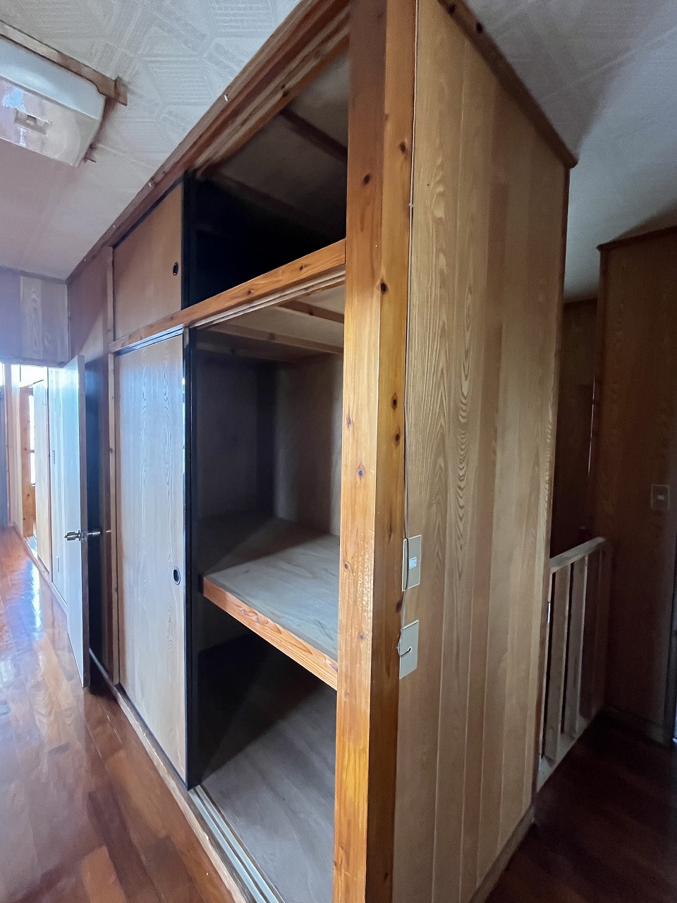 平良下里　平一小・下里大通り入口近く店舗住宅　建物58坪　土地76坪