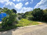 下地与那覇　サニツ浜近く集落内　91坪　宅地