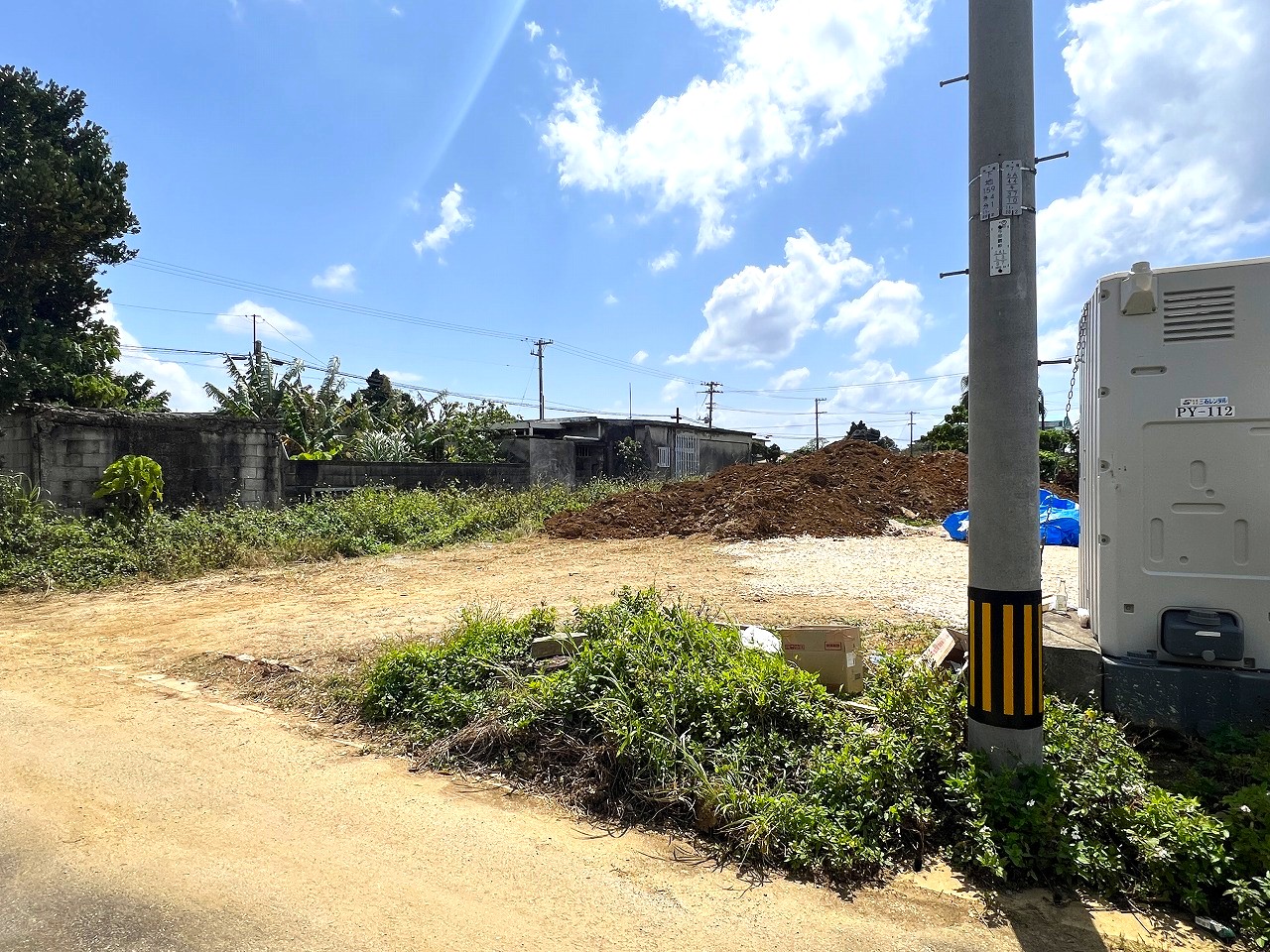 下地与那覇　サニツ浜近く集落内　85坪　宅地