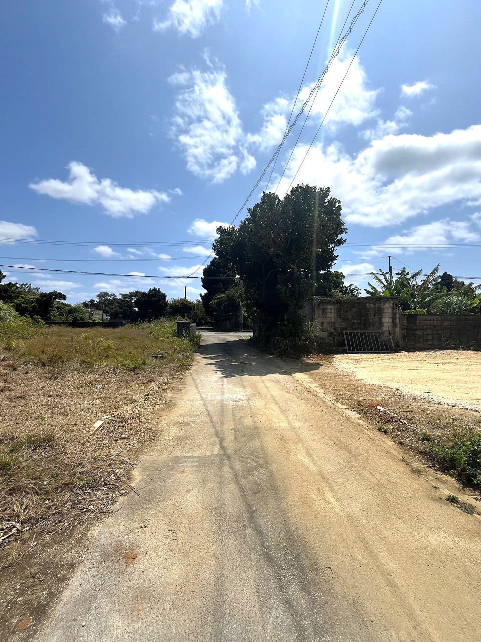 下地与那覇　サニツ浜近く集落内　85坪　宅地