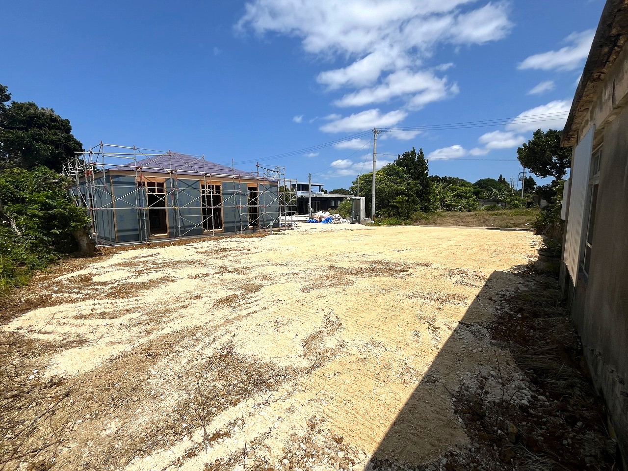 下地与那覇　サニツ浜近く集落内　85坪　宅地
