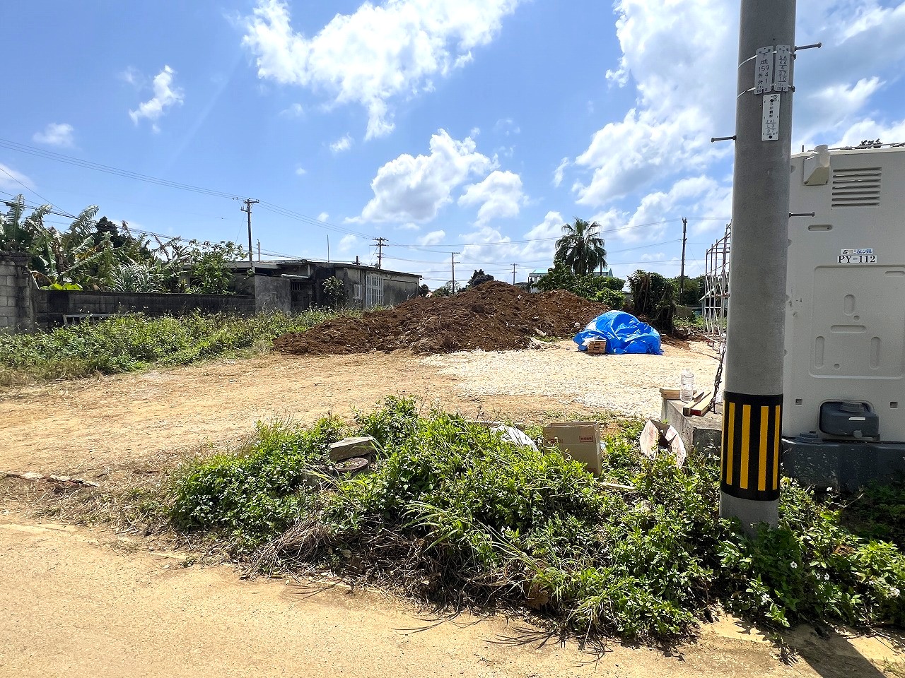 下地与那覇　サニツ浜近く集落内　85坪　宅地