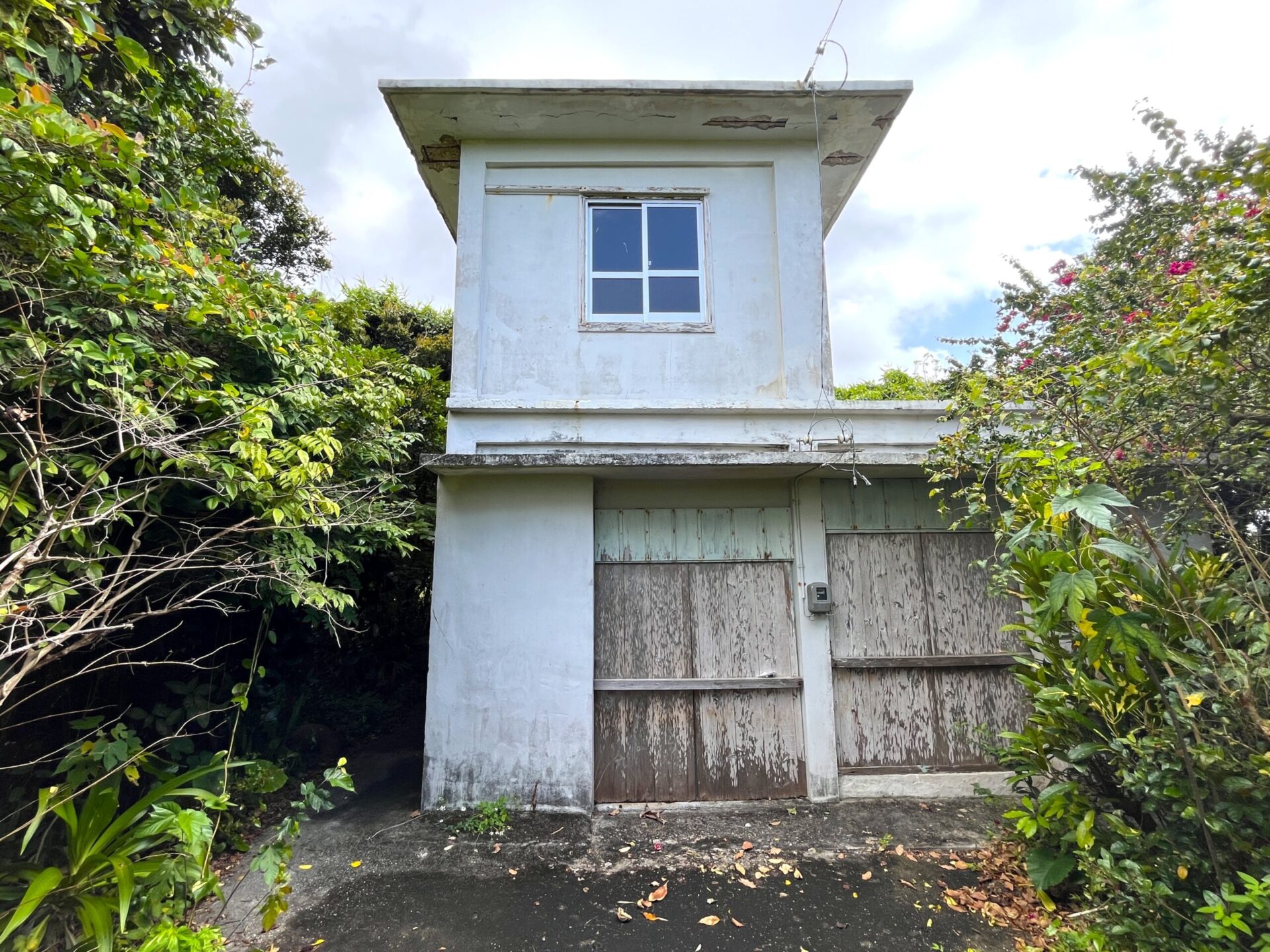 城辺友利　仲原鍾乳洞近く　179坪　宅地（未登記古家あり）