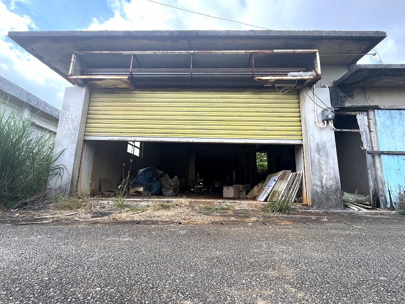 下地洲鎌　入江湾近く  124坪　畑（倉庫あり）