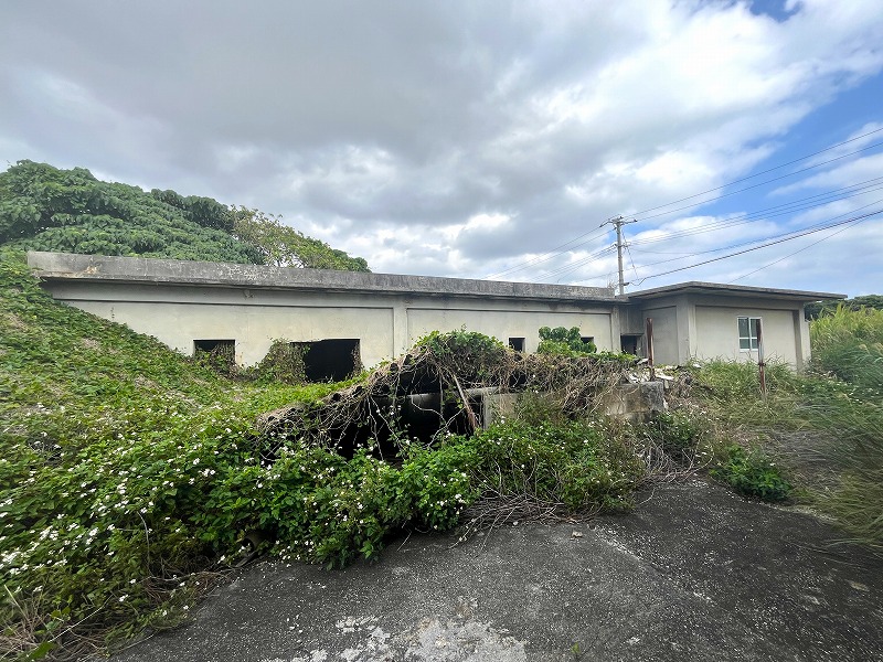 下地洲鎌　入江湾近く  124坪　畑（倉庫あり）