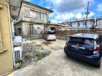 平良東仲宗根　北小近くRCB造2階建　建物37坪　土地67坪
