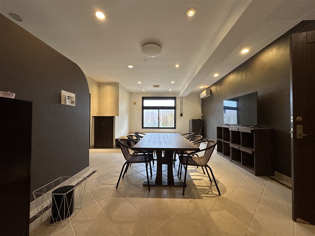 池間島 ｵｰｼｬﾝﾋﾞｭｰ簡易宿泊所許可取得済み RC造2階建 建物55坪 土地110坪　