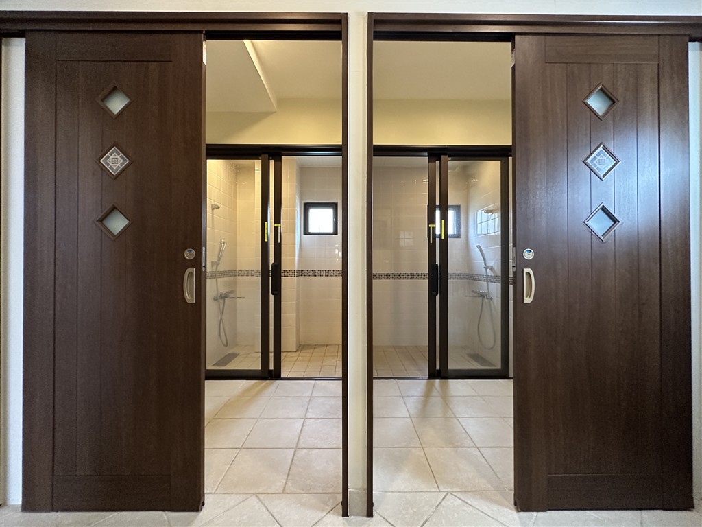 池間島 ｵｰｼｬﾝﾋﾞｭｰ簡易宿泊所許可取得済み RC造2階建 建物55坪 土地110坪　