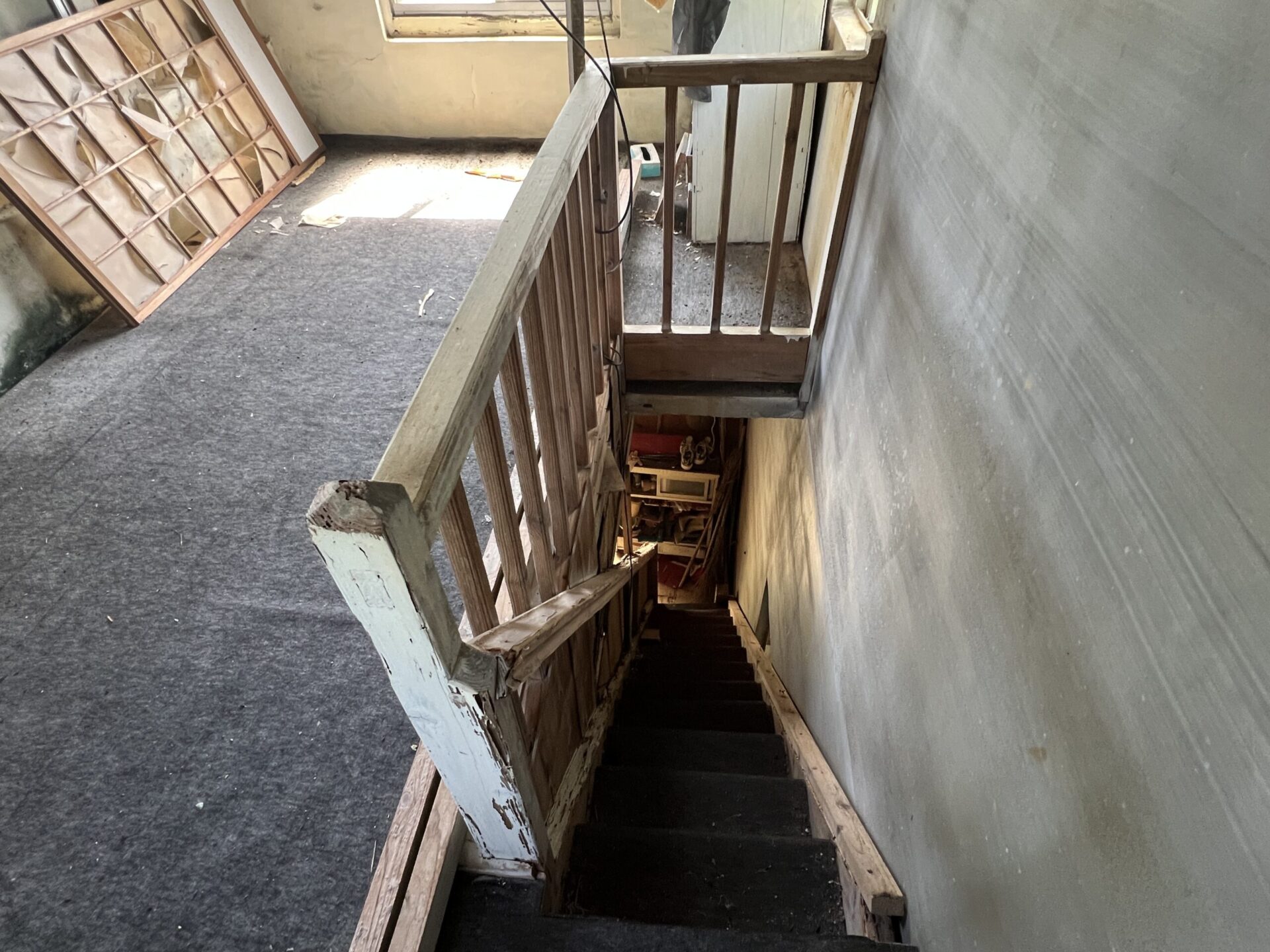 城辺友利 　仲原鍾乳洞近く　179坪　 宅地（未登記古家あり）