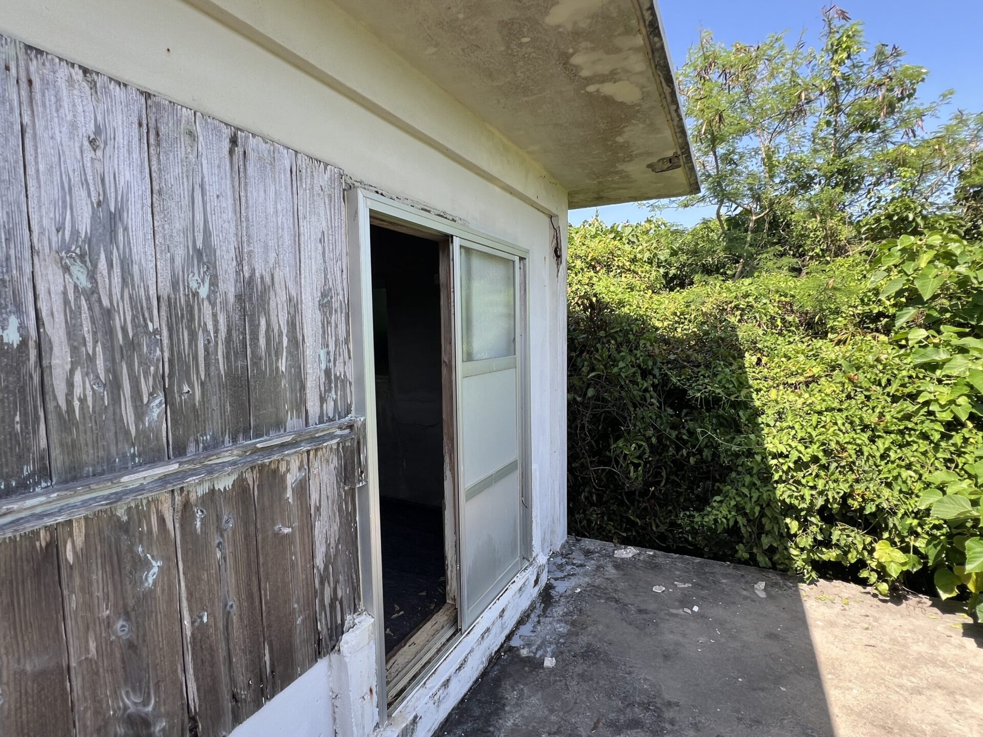 城辺友利 　仲原鍾乳洞近く　179坪　 宅地（未登記古家あり）