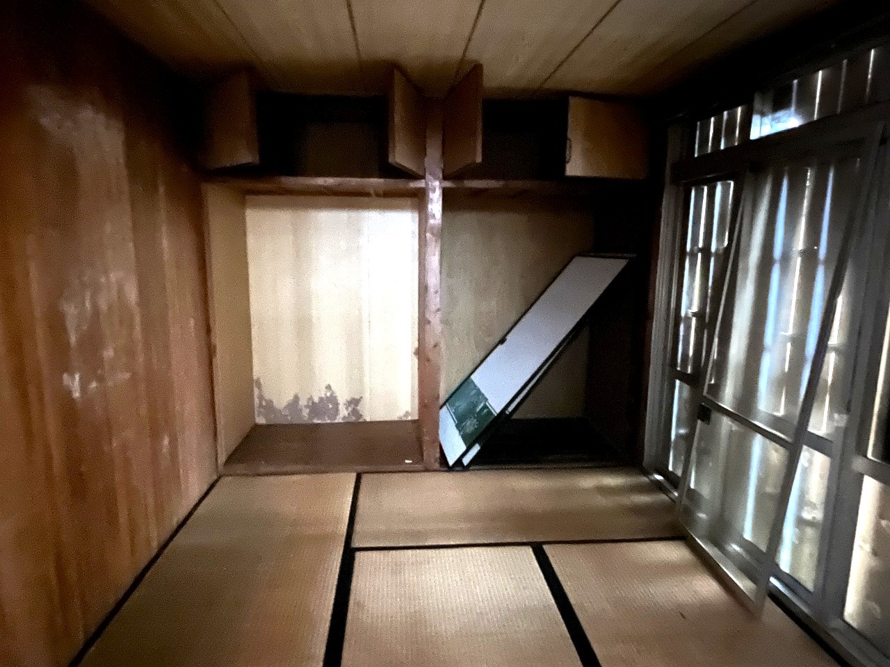 平良下里　カママ嶺公園近く　RCB造　2階建6DDKK　建物42坪　土地70坪