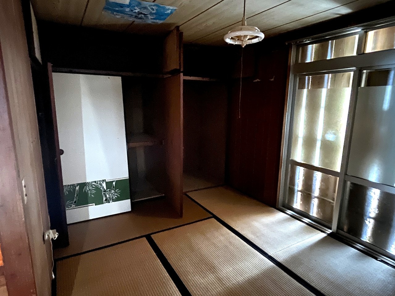 平良下里　カママ嶺公園近く　RCB造　2階建6DDKK　建物42坪　土地70坪