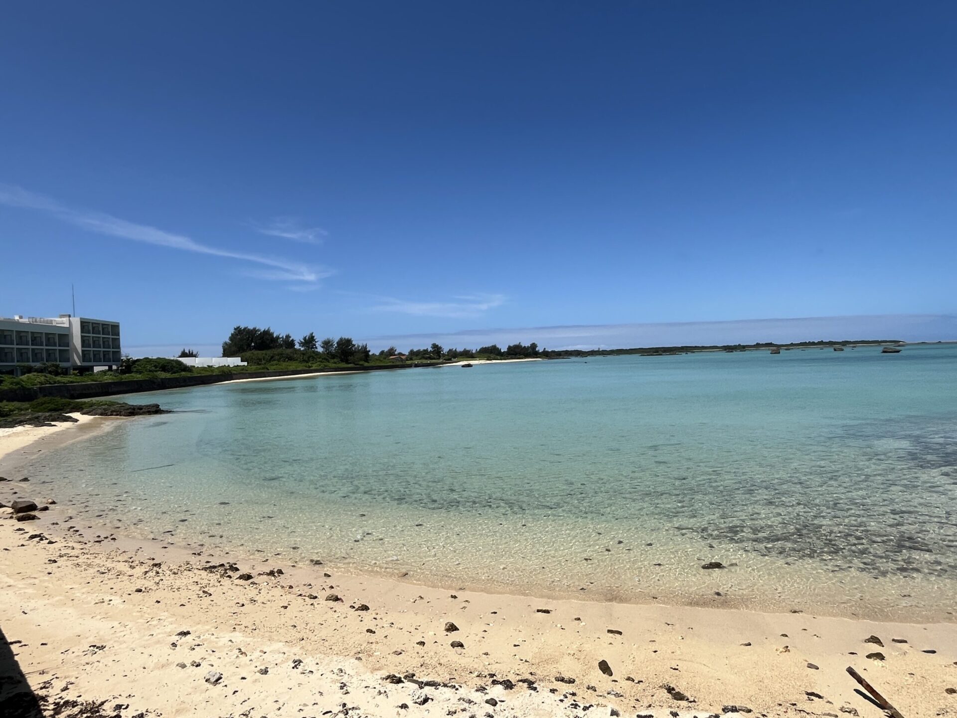 伊良部佐和田　佐和田の浜近く　1245坪　畑
