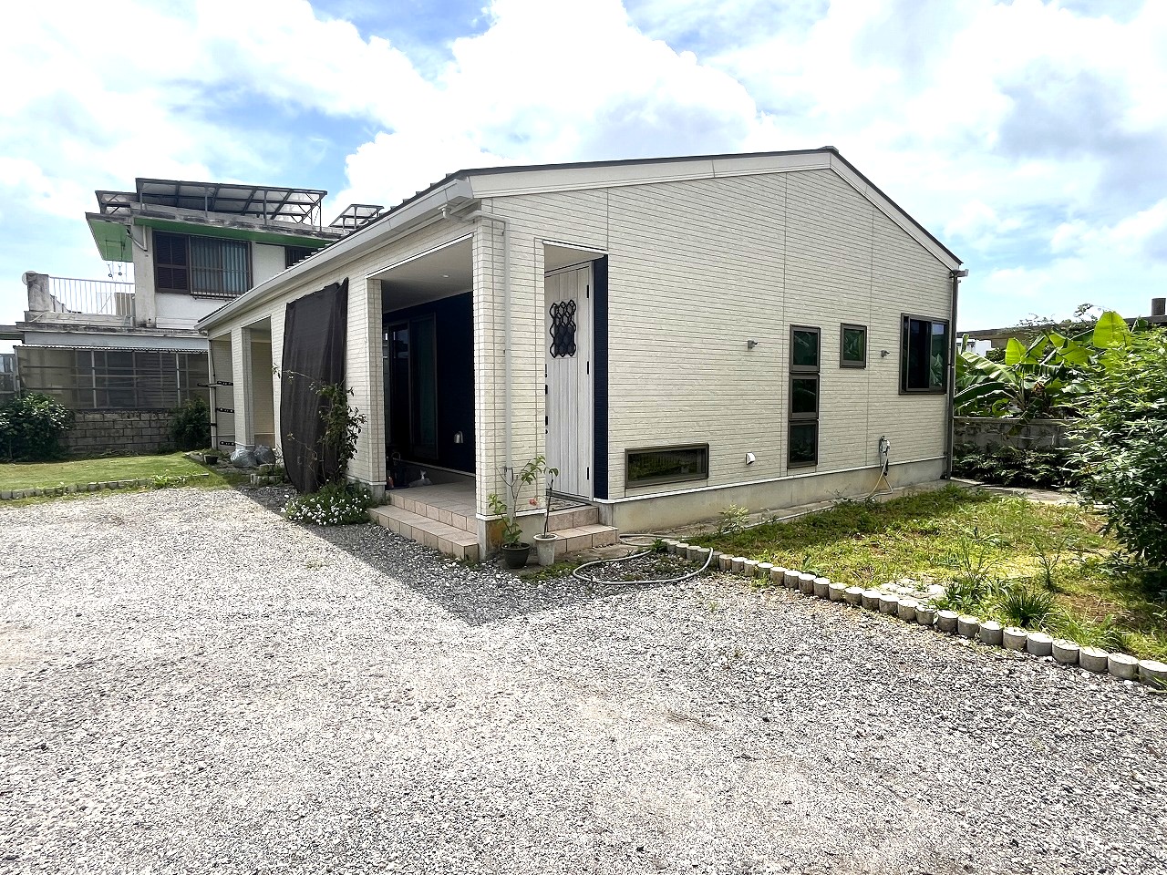 平良下里　腰原食堂近く　木造平屋建　4LDK　建物27坪　土地140坪