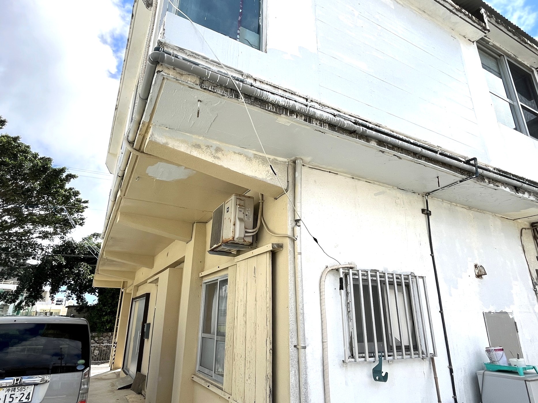 平良東仲宗根　北小近くRCB造2階建　建物37坪　土地67坪