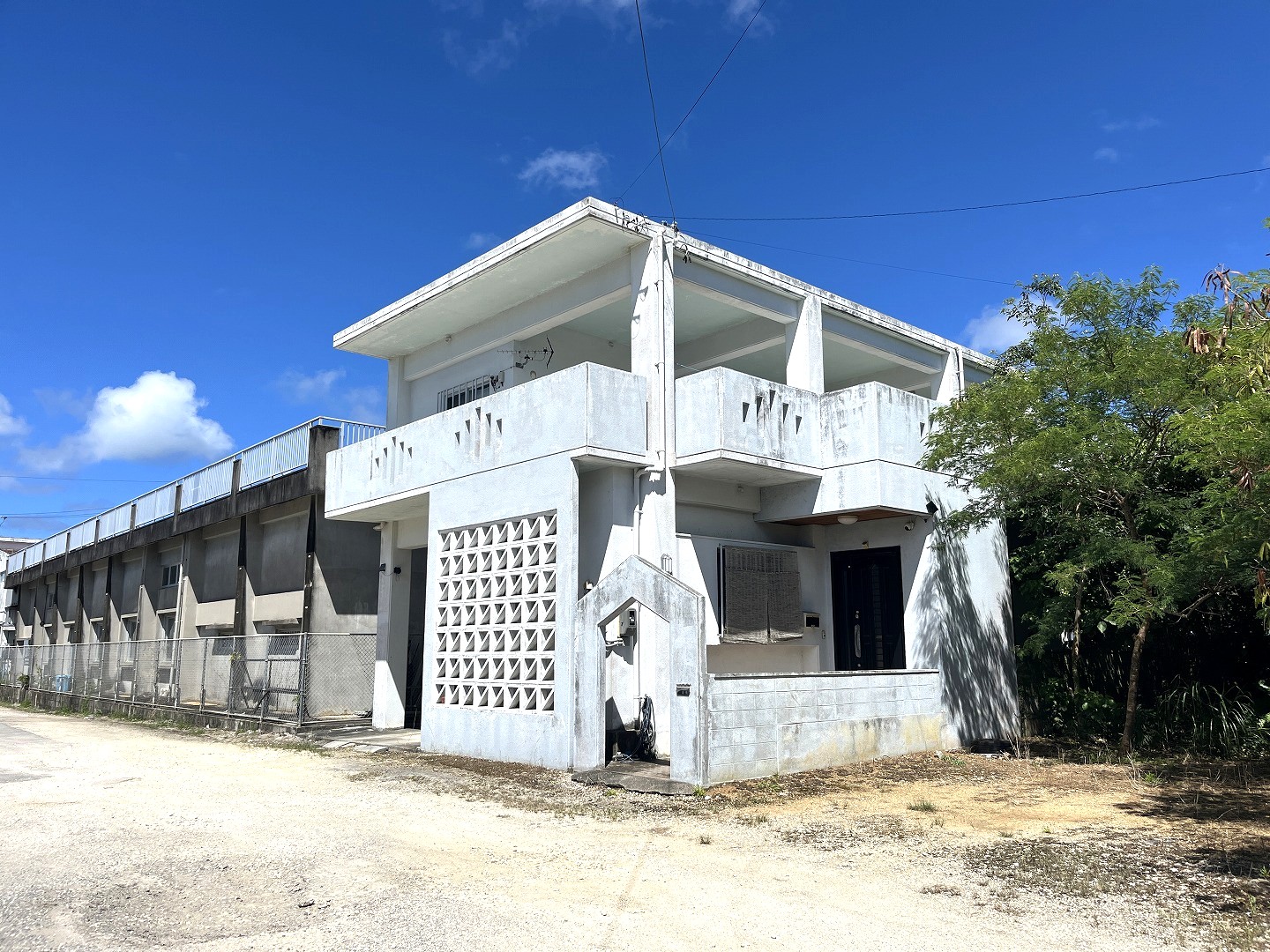 平良西里　市役所近く　4LDK　建物約39坪　土地約99坪