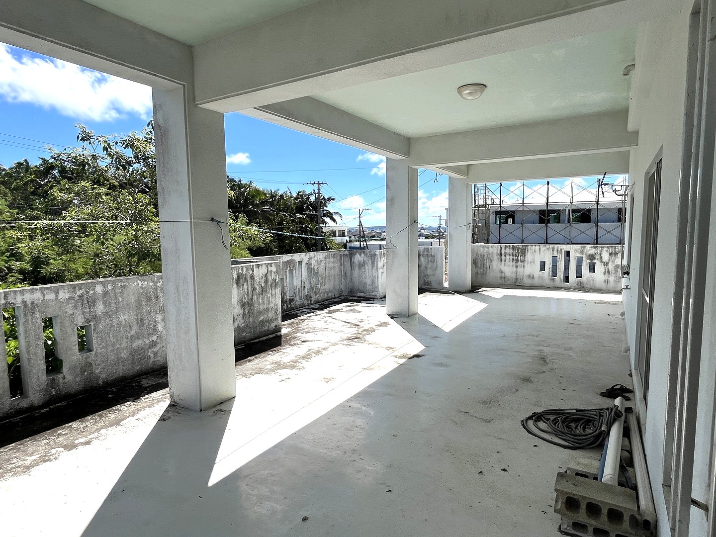 平良西里　市役所近く　4LDK　建物約39坪　土地約99坪