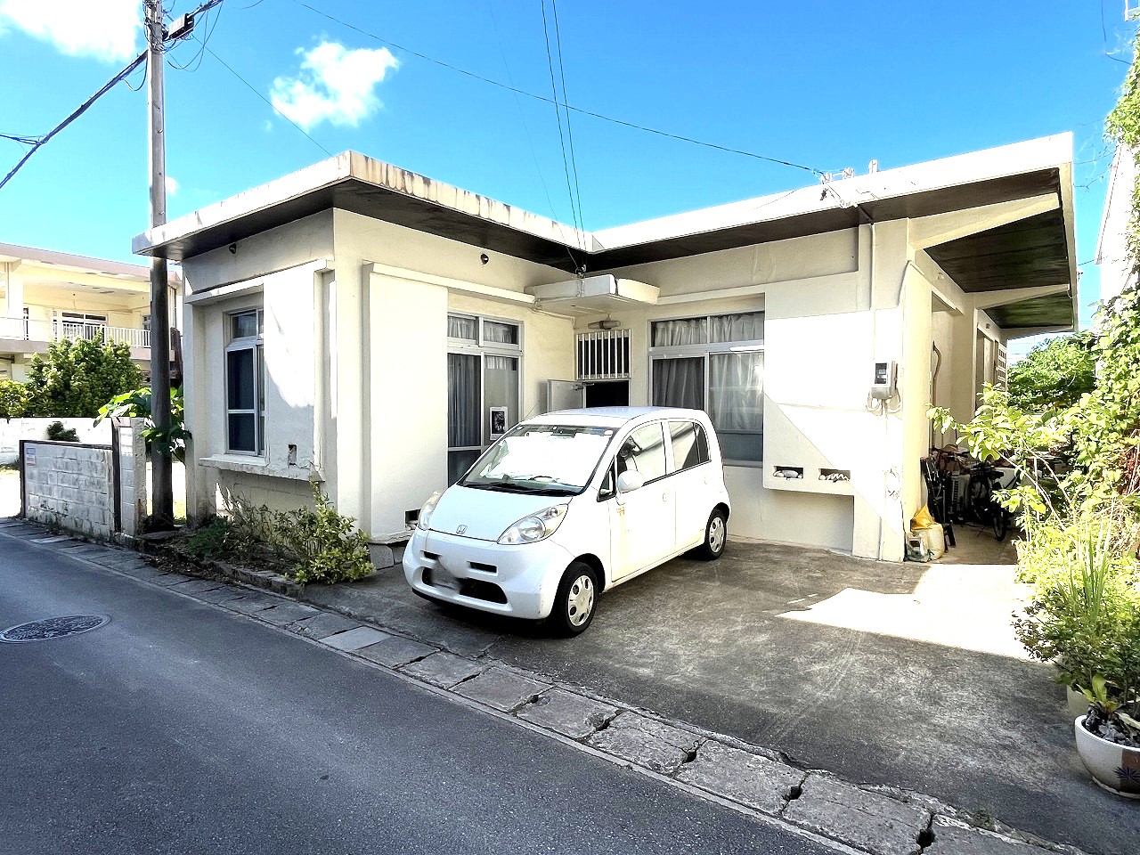平良西里　北給油所近く　戸建＋駐車場　建物84坪　土地233坪