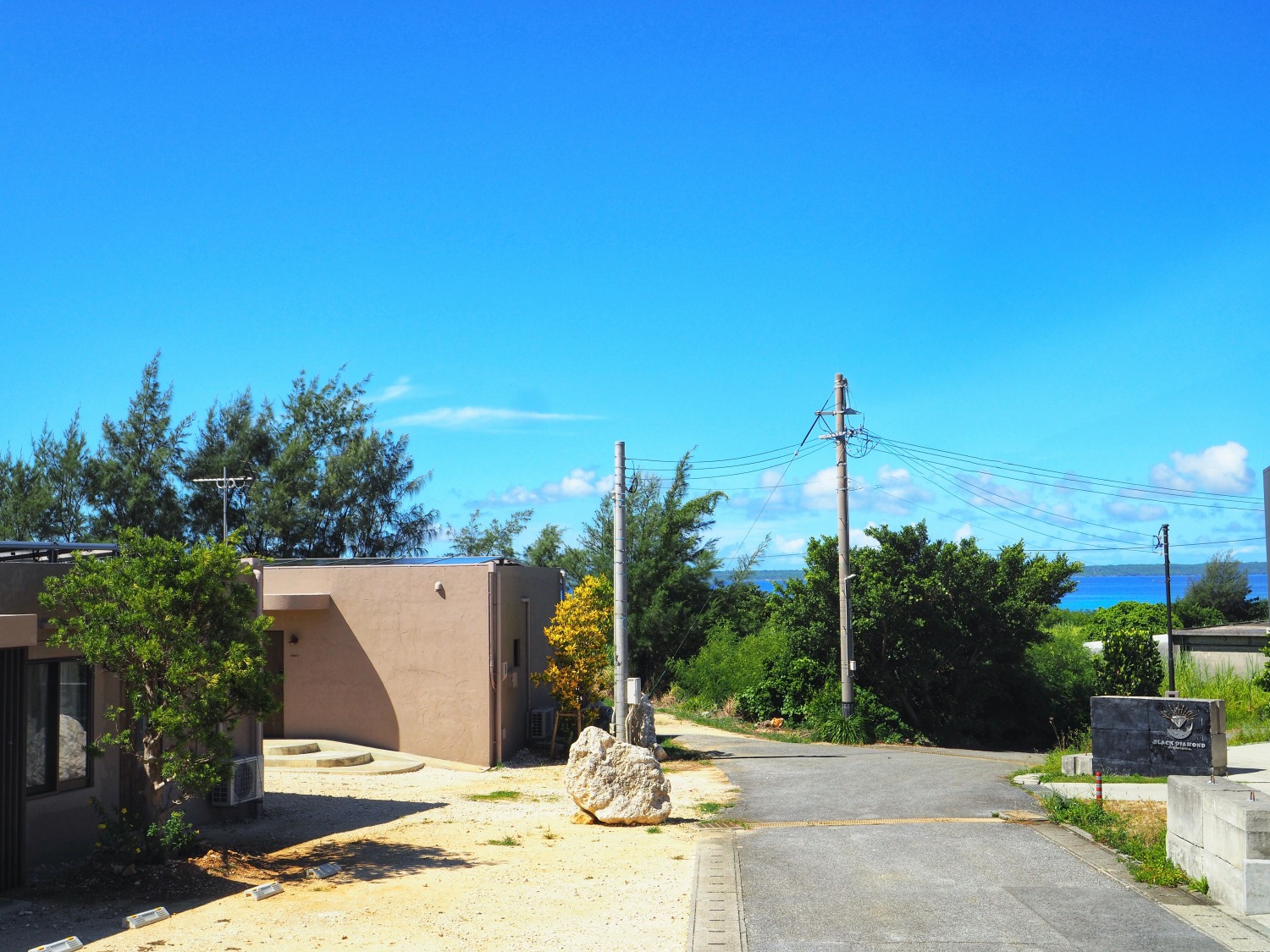 平良狩俣　オーシャンビュー　海から徒歩3分　CB造平屋建ｘ2棟　土地271坪