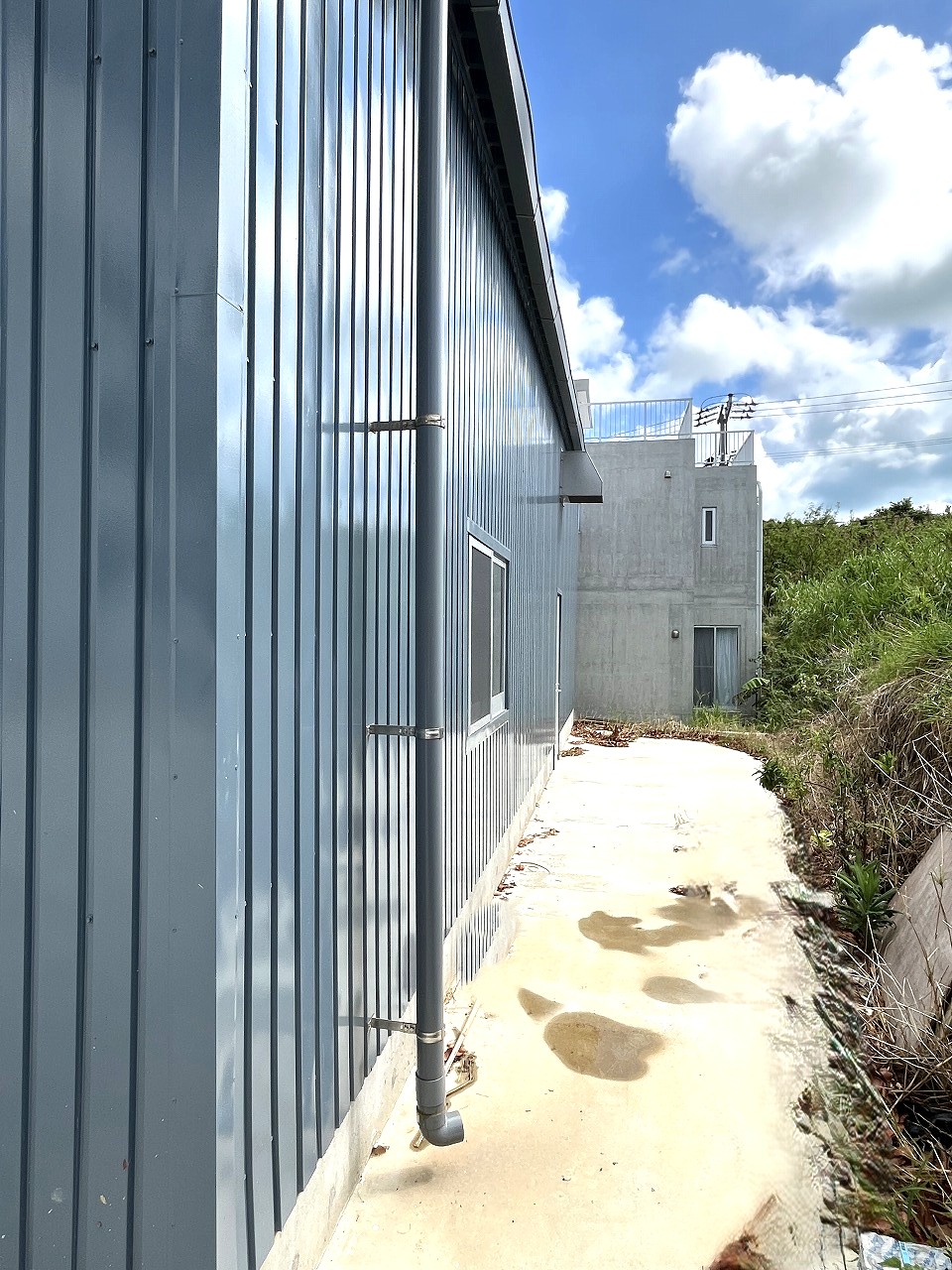 平良久貝　久松漁港すぐガレージハウス　新築鉄骨造　建物35坪　土地128坪