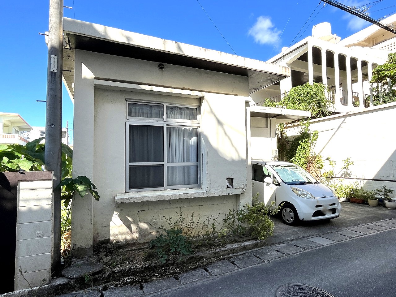 平良西里　北給油所近く　戸建＋駐車場　建物84坪　土地233坪