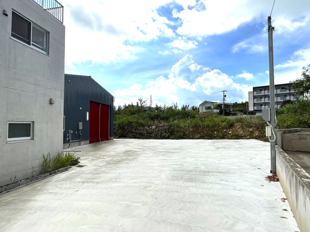 平良久貝　久松漁港すぐガレージハウス　新築鉄骨造　建物35坪　土地128坪