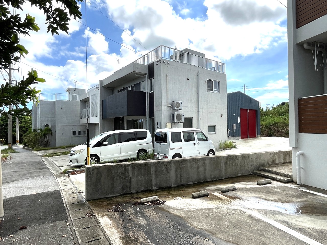 平良久貝　久松漁港すぐガレージハウス　新築鉄骨造　建物35坪　土地128坪