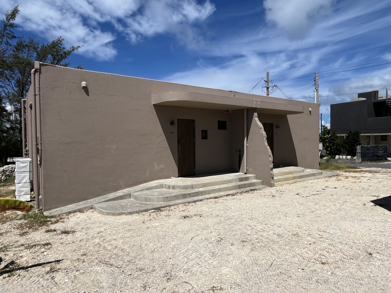 平良狩俣　オーシャンビュー　海から徒歩3分　CB造平屋建ｘ2棟　土地271坪