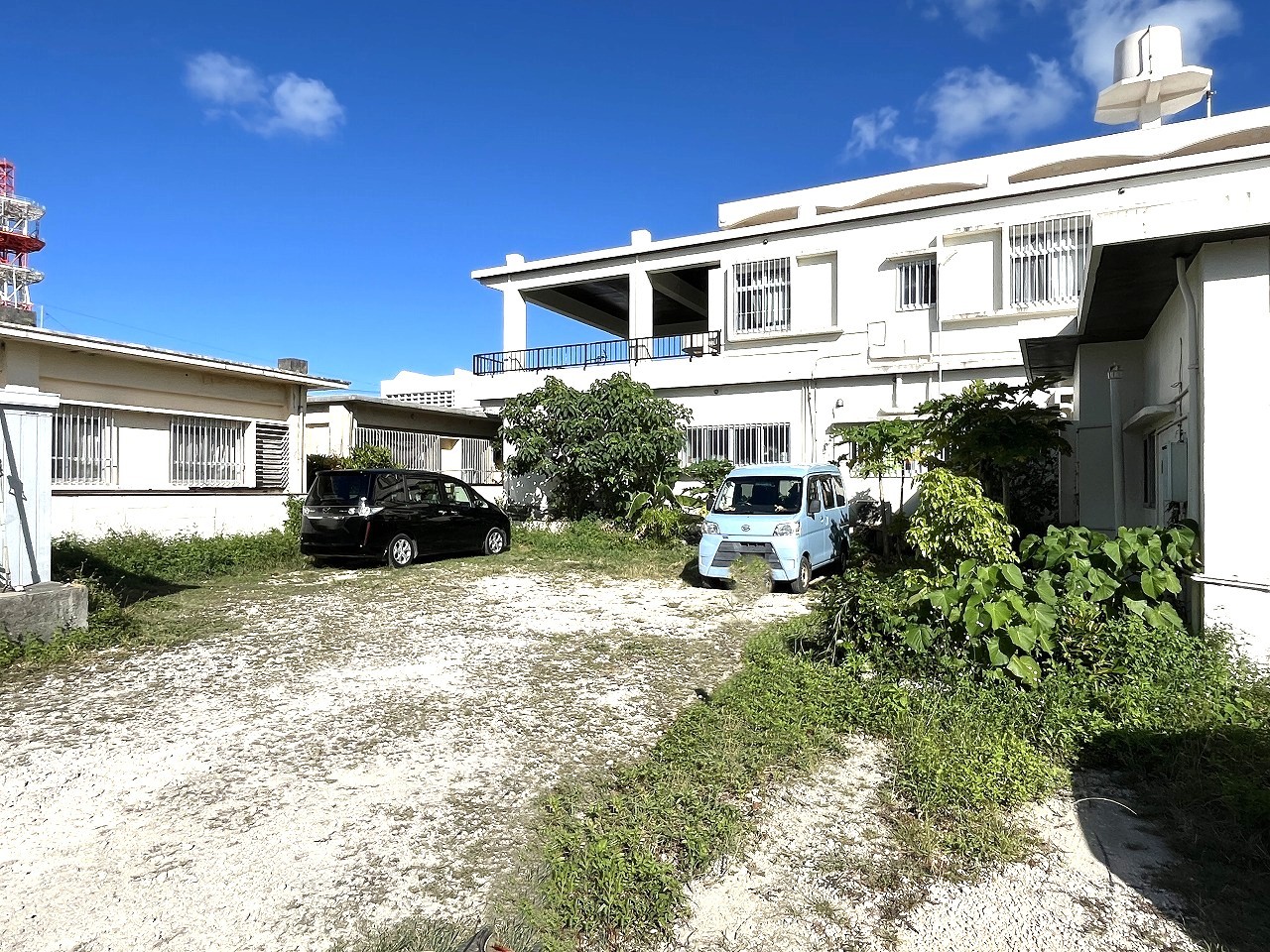 平良西里　北給油所近く　戸建＋駐車場　建物84坪　土地233坪