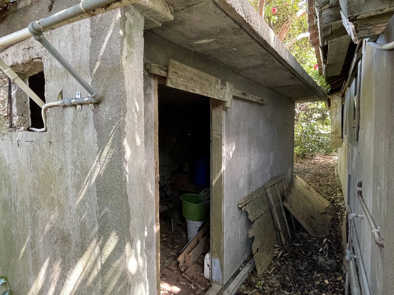 平良西仲宗根　平良港近く　約74坪　宅地（未登記古家あり）
