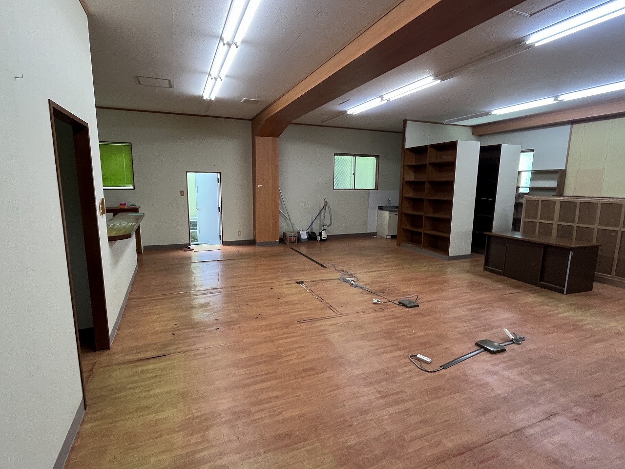 平良東仲宗根　未来創造センター近く　RCB造平屋建　建物31坪　土地61坪
