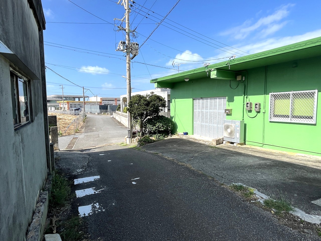 平良東仲宗根　未来創造センター近く　RCB造平屋建　建物31坪　土地61坪