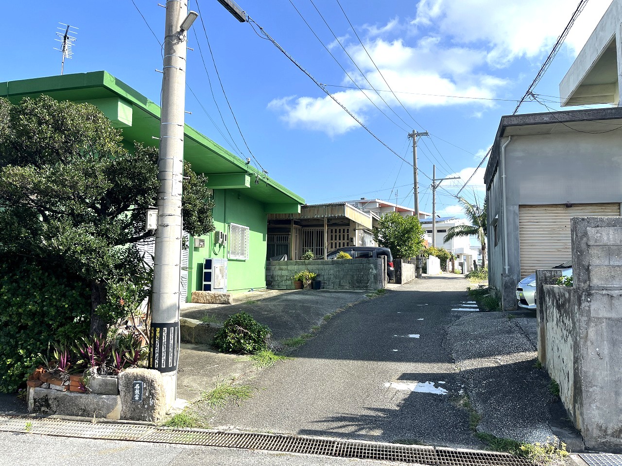 平良東仲宗根　未来創造センター近く　RCB造平屋建　建物31坪　土地61坪